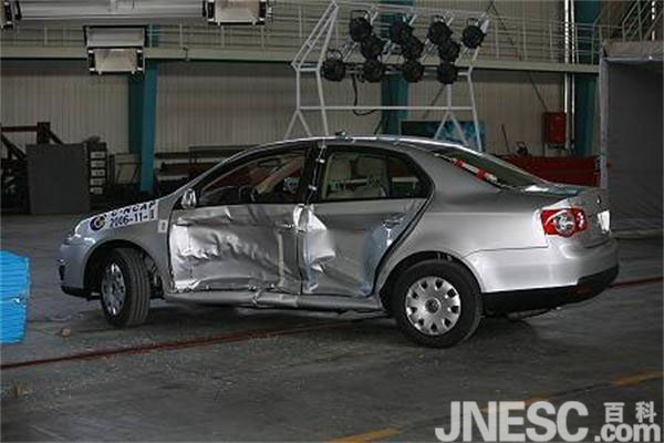 民间汽车安全测试中国碰撞安全标准C-NCAP
