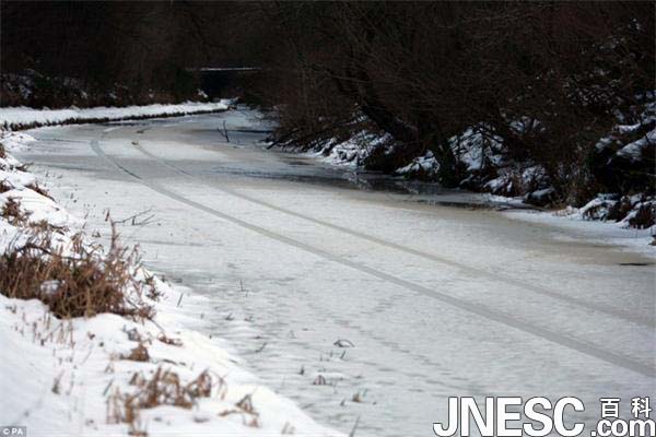冰雪路面驾驶二手车要小心行驶